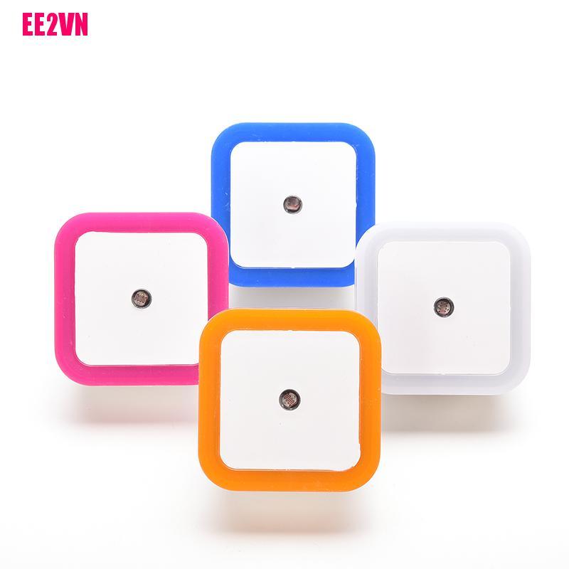 Đèn ngủ LED cảm biến chuyển động phích cắm US tiện lợi