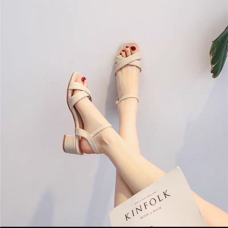 Sandal quai mảnh gót vuông thiết kế trẻ chung Mã S019