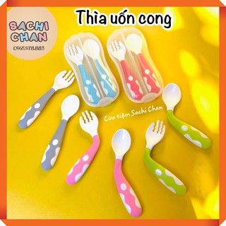 Thìa uốn cong kèm hộp siêu mềm tiện lợi cho bé ăn dặm tự xúc