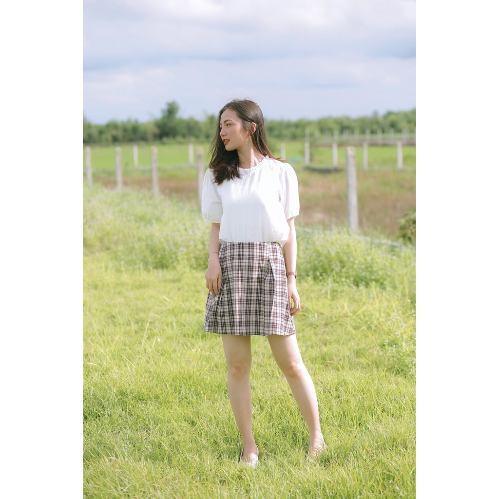 Quần giả váy kaki họa tiết sọc caro burberry EN210540