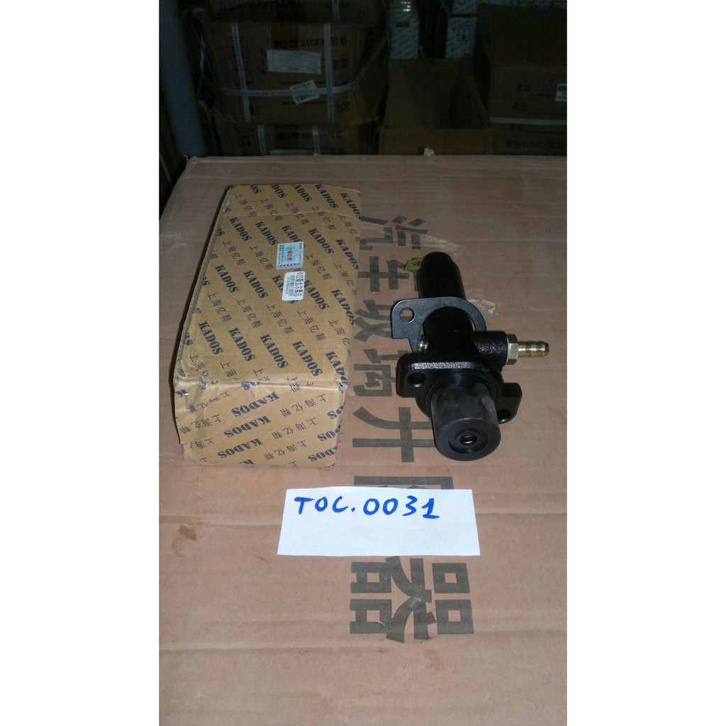 Tổng côn trên (heo côn) , xi lanh F24, cổ F32, tâm lỗ bắt 60, lỗ dầu M14, tai chữ S. lắp cho các loại xe TQ 2.5 tấn