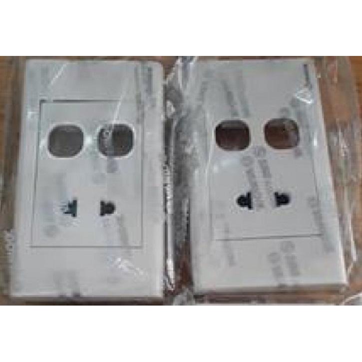 Mặt ổ cắm Sino S18 Tặng kèm công tắc