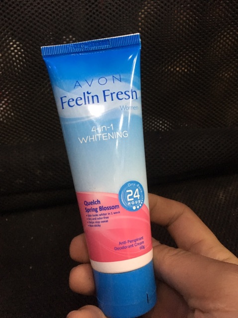 Kem thoa trắng nách và khử mùi vùng nách avon feelin fresh 24h