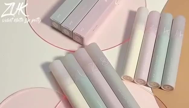 Son kem lì ZUK tone màu đỏ nâu đất,đỏ cam đất lên màu môi rất xinh,mịn môi và lâu trôi,son nội địa trung chính hãng | BigBuy360 - bigbuy360.vn