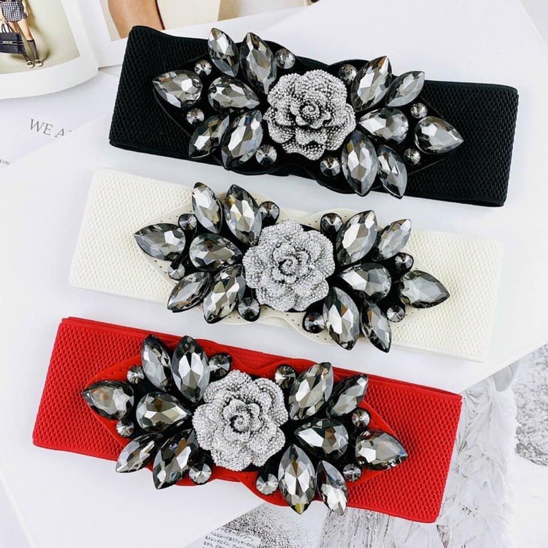 Đai nịt đầm hoa đá sang chảnh