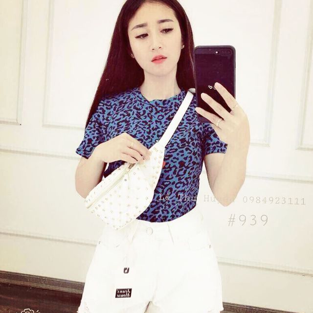 Túi đeo hông đinh tán