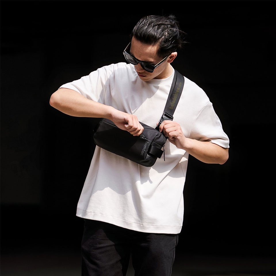 Túi Đeo Chéo Tomtoc H02 Lightweight Codura Sling Bag S - Đựng phụ kiện, Đồ dùng cá nhân