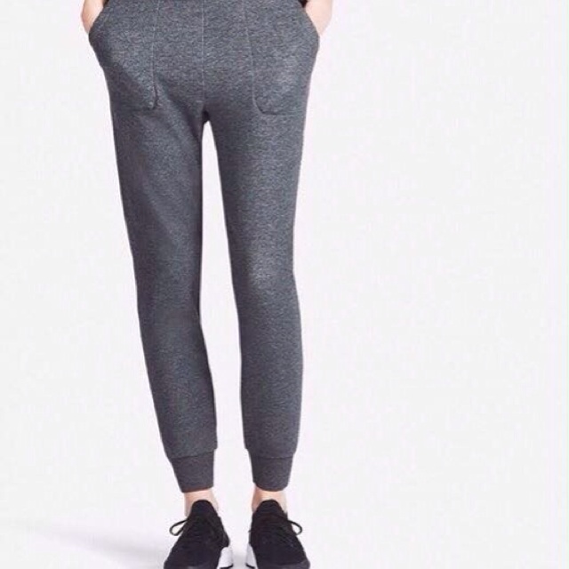 Quần jogger Uni qlo xám 05 grey  size M