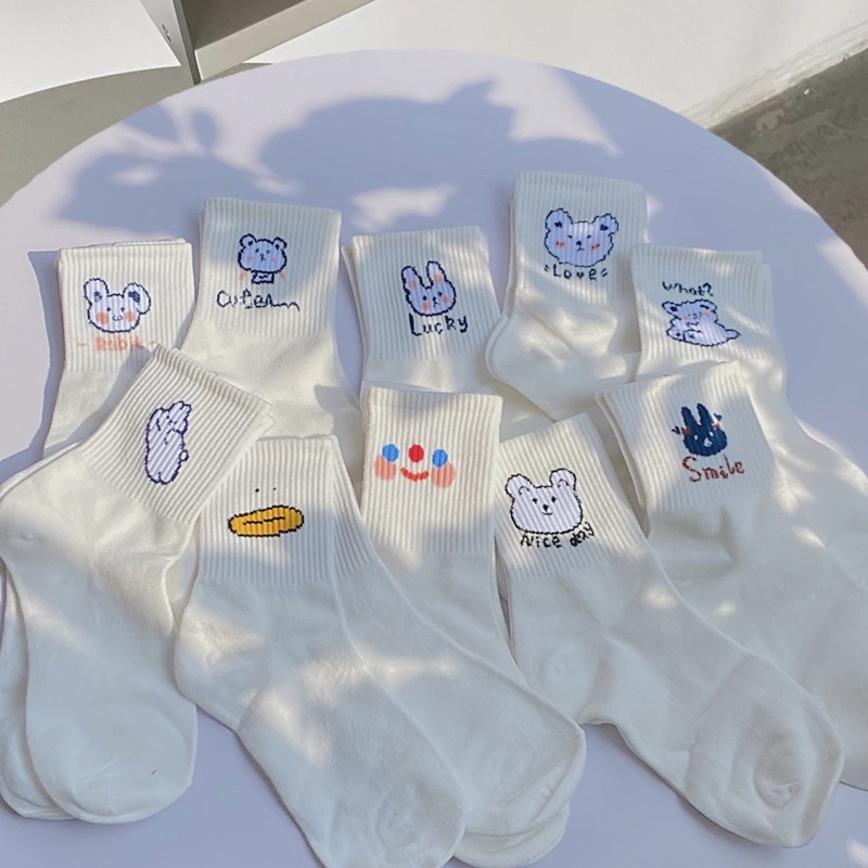 Tất hoạ tiết cute