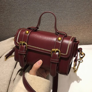 Túi xách da màu đỏ cao câp