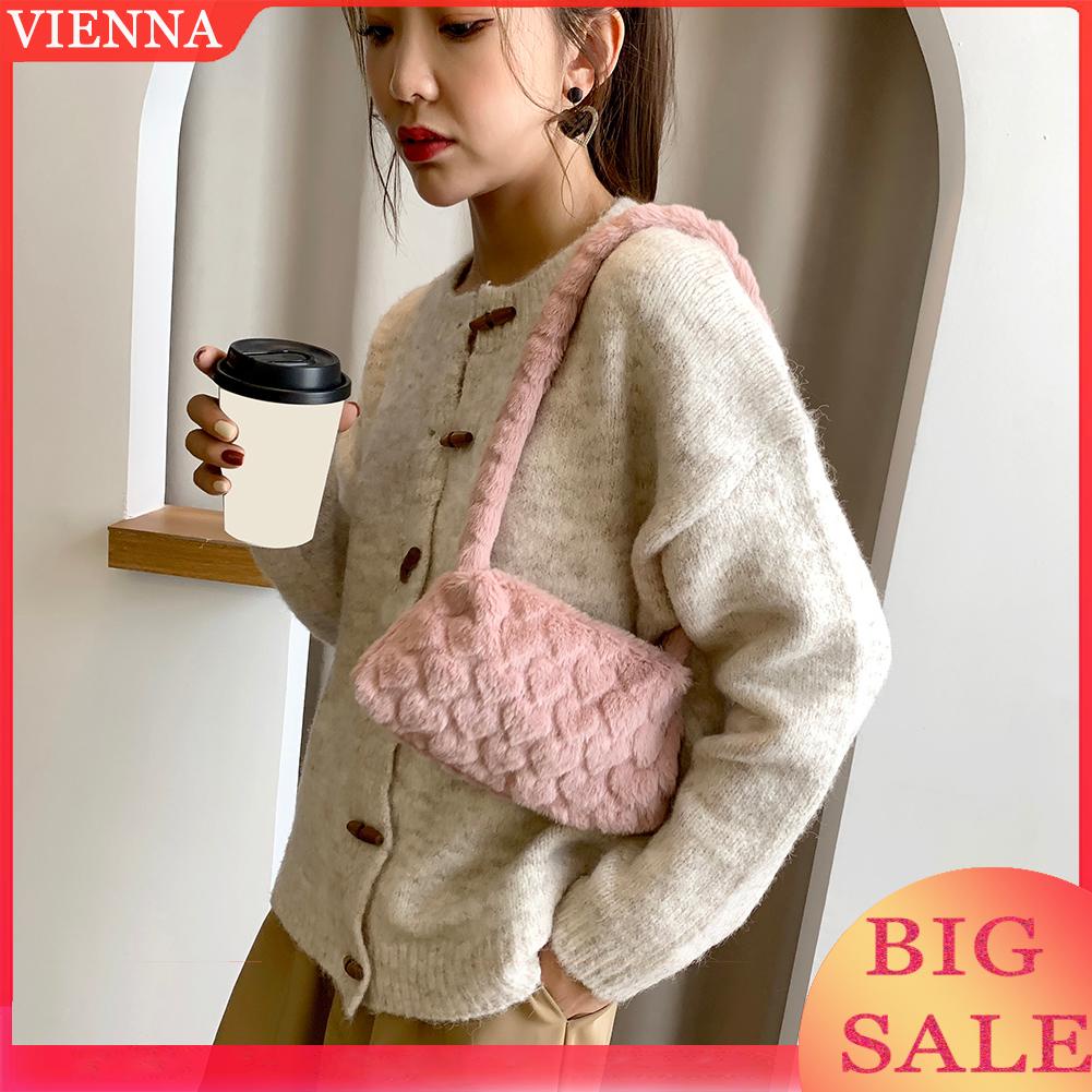 Túi xách kẹp nách vải lông mềm mại họa tiết trái tim phối khóa kéo hợp thời trang