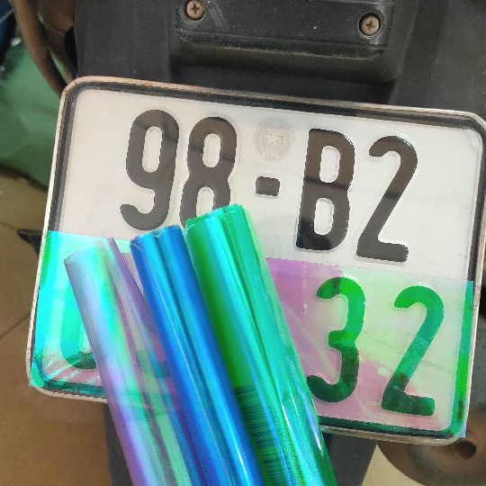 Dán Biển số màu ánh titan trong suốt