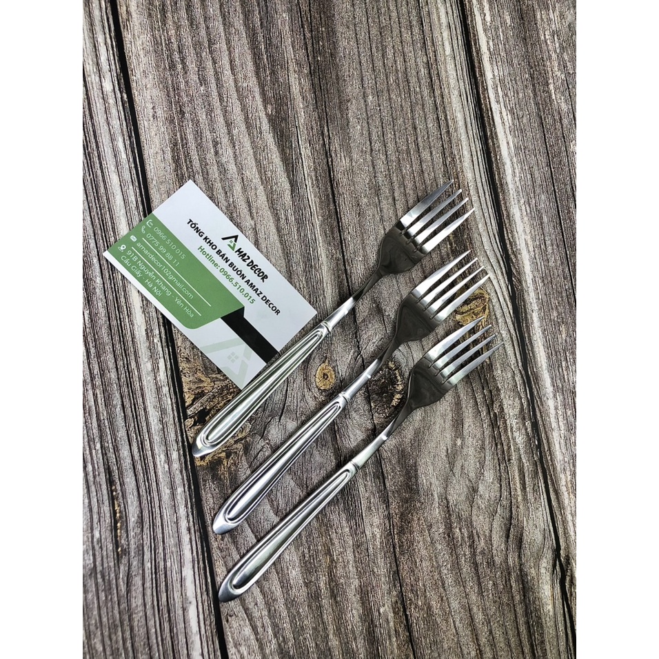 Dĩa inox 8823 bít tết đồ Âu kiểu dáng sang trọng mang phong cách hiện đại dày bền đẹp tiện lợi