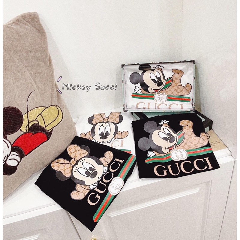 set 2 áo phông hình micky cho cả bé trai và bé gái kèm túi giấy đựng