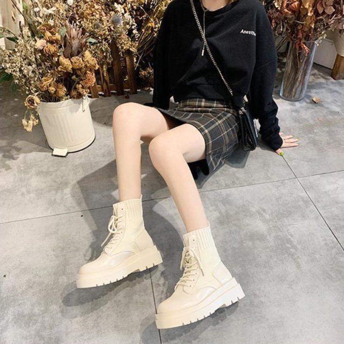 Boot Nữ Cổ Cao Cổ Len Dế Bánh Mì 4 Phân
