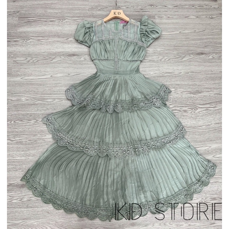 Váy xoè tầng xinh xuất sắc