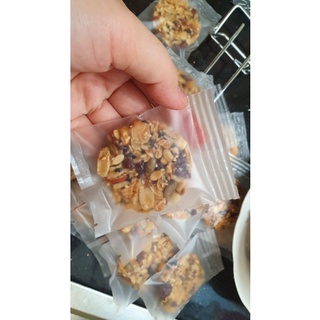Bánh cookies hạt