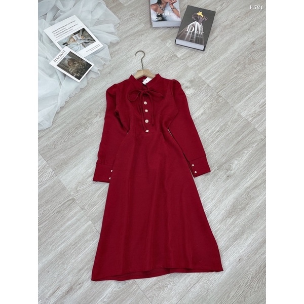 VÁY NHUNG/ĐẦM NHUNG TĂM ĐỎ DÁNG XOÈ CỔ TẦU DÚM NGỰC | BigBuy360 - bigbuy360.vn