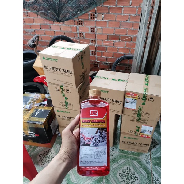 Bình xịt bọt tuyết + nước rửa xe BZ 1L