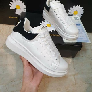 Giày thể thao nam nữ mcq hot trend - gót hoa cúc