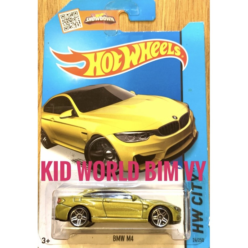 Xe mô hình Hot Wheels basic BMW M4 CFL31.