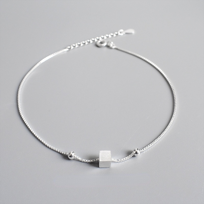 Vòng đeo tay nữ Hàn Quốc Thiết kế thời trang đơn giản Vòng đeo tay hình vuông