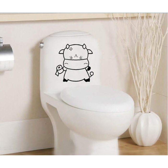 Decal dán Toilet - hình Chú Bò đen xinh xắn