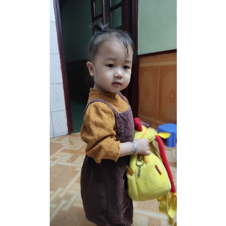 Áo len tay bồng siêu dễ mix đồ cho bé gái