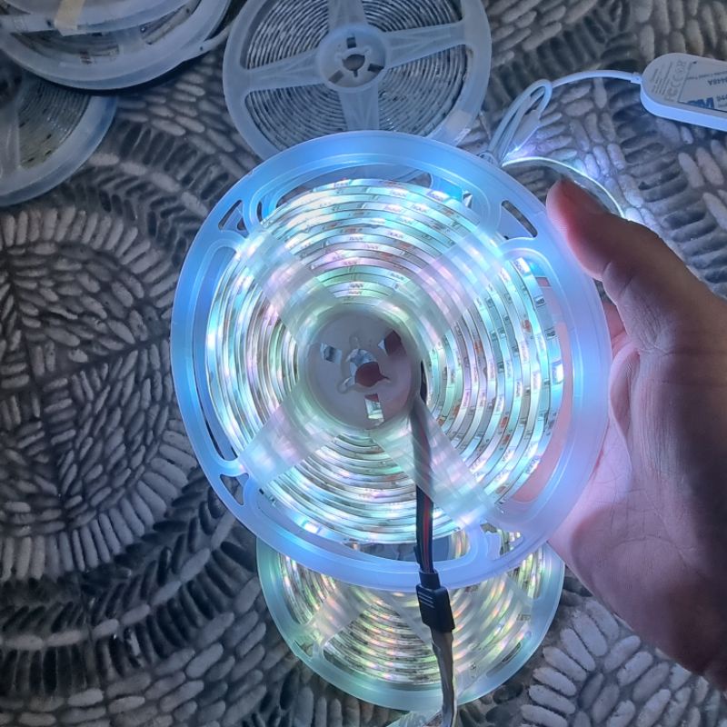 Cuộn đèn Led 12v dây dán chống nước 5m 150 bóng led 5050 đổi nhiều màu (RGB)