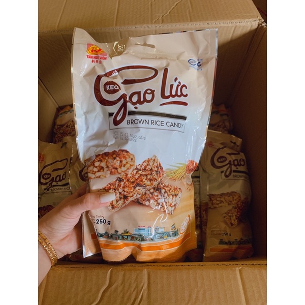 Kẹo gạo lức Tân Huê Viên