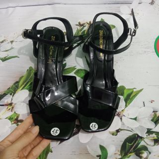 Giày gót thời trang