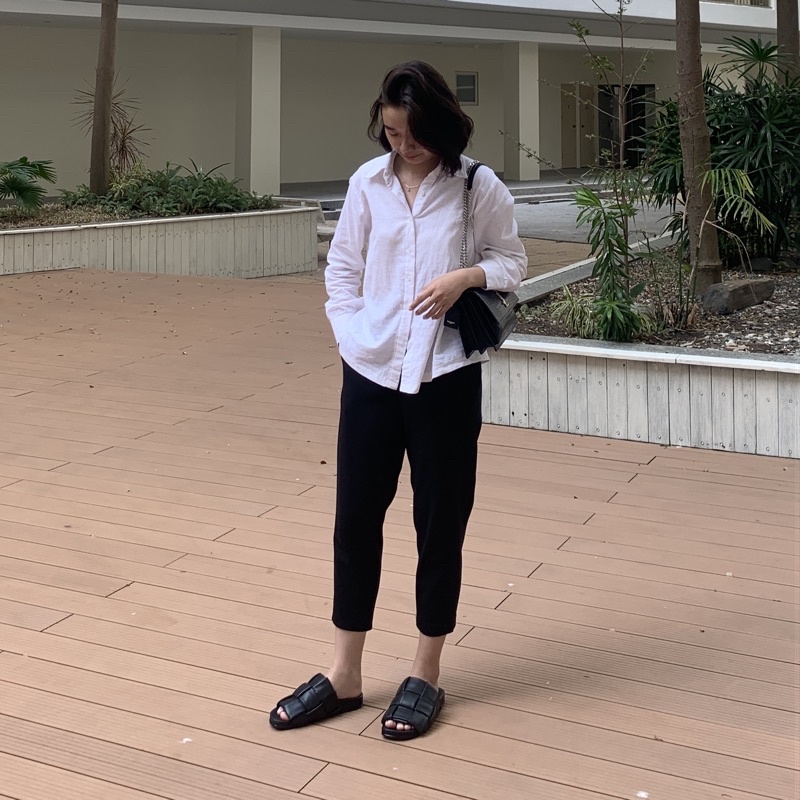 Andabove - Quần tây nữ lưng thun - Cropped Pants - Màu Đen