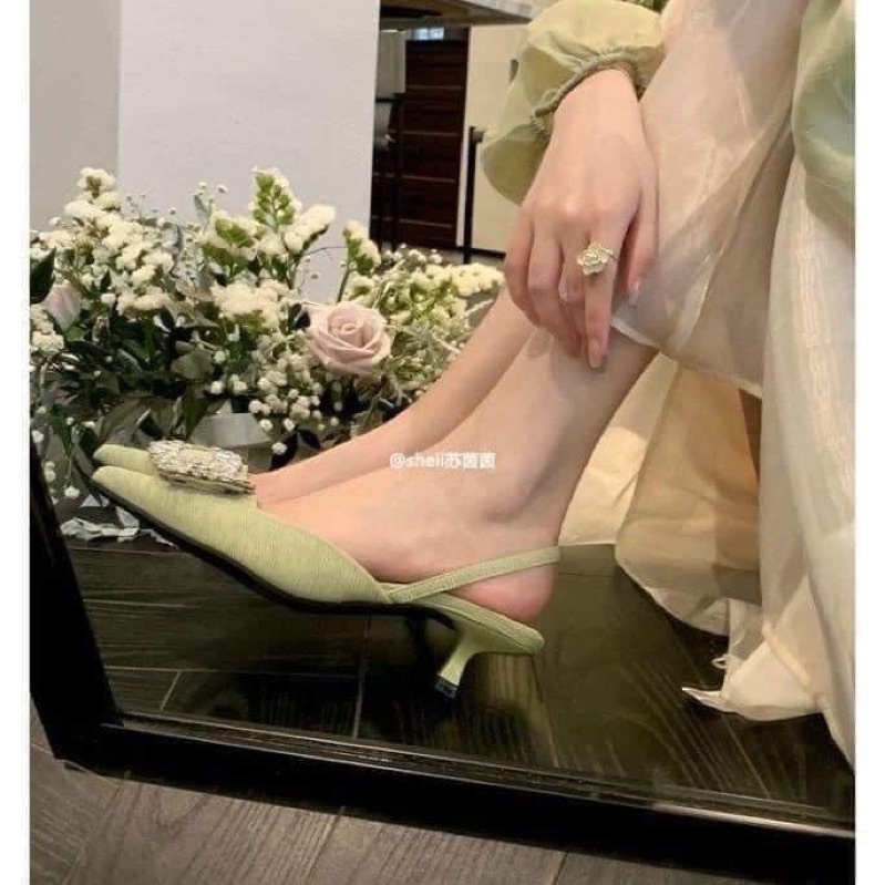 Giày cao gót búp bê mũi nhọn