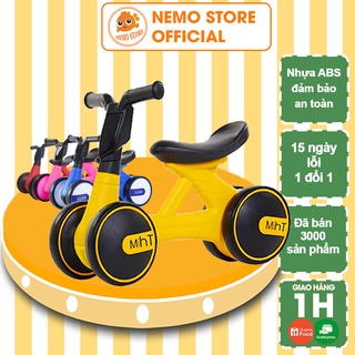 Xe chòi chân cho bé 1 2 tuổi thăng bằng có nhạc đèn 1006 Nemo Store