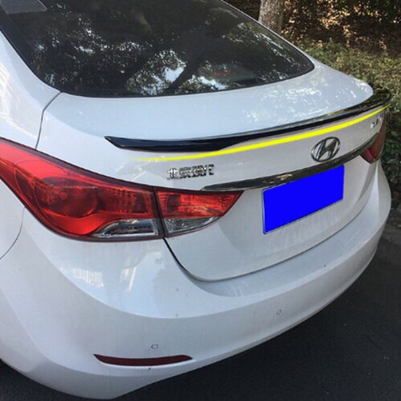 Đuôi gió thể thao, cánh lướt gió Xe Elantra 2016 - 2022- Hàng Sơn sẵn cacbon Tặng kèm keo dính