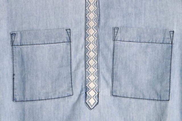 Áo sơmi cổ trụ dáng suông thêu hoạ tiết dư xịn