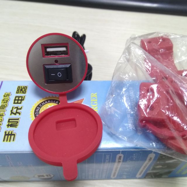 Chuyển nguồn 12-24V sang usb 5V