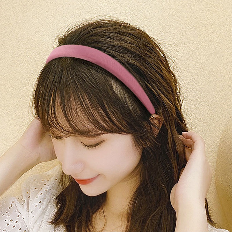 Cài tóc thiết kế đơn giản hợp thời trang cho nữ