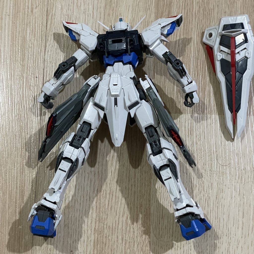 Body mô hình gundam mg 1/100 Freedom 2.0 Daban [2nd, xác - vui lòng đọc kỹ mô tả]