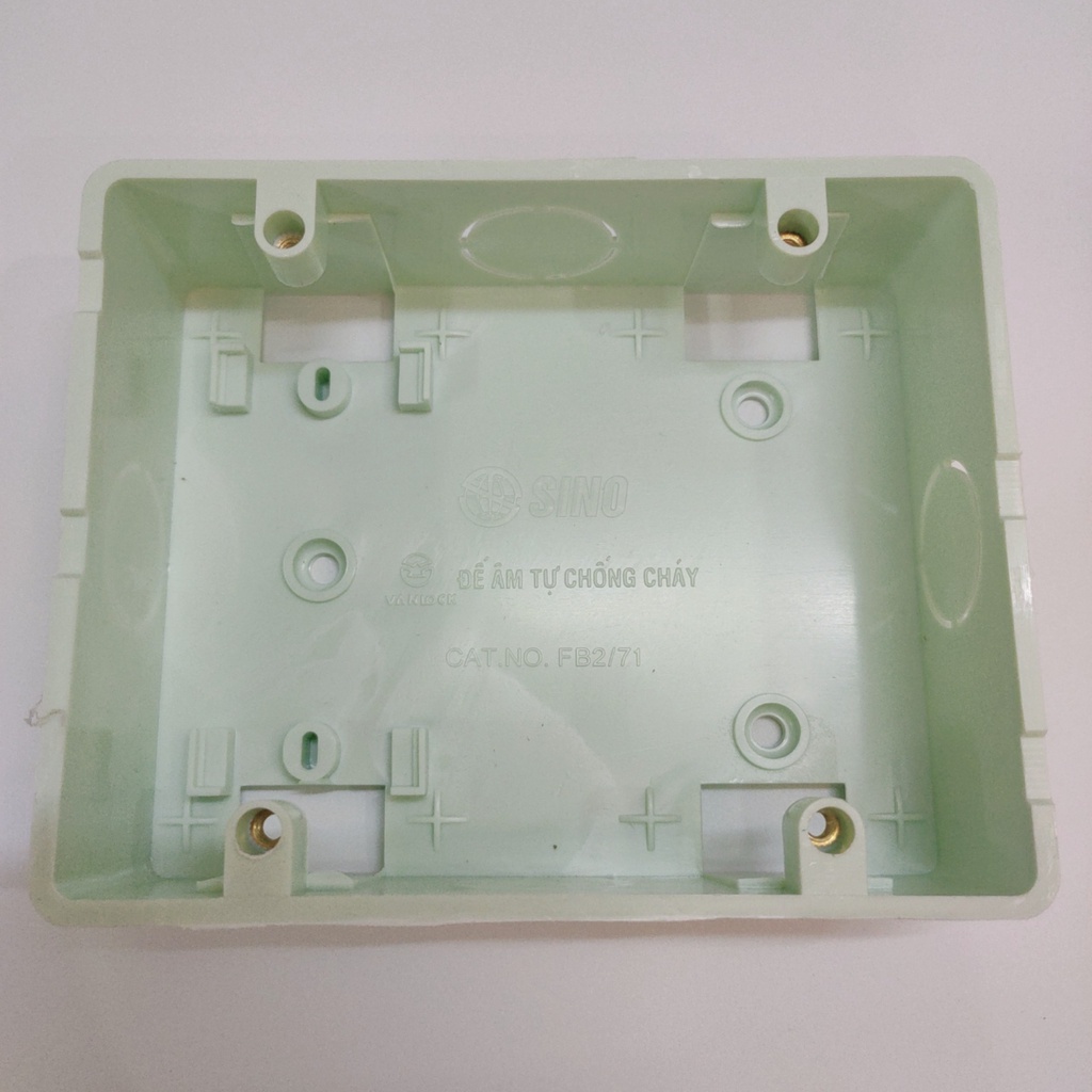 Đế âm đôi nhựa tự chống cháy dùng cho 2 mặt đơn chữ nhật SINO S2157/D