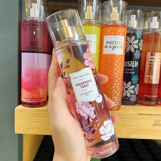 Xịt thơm Bath and Body Works - Champagne Toast ( 236mL )