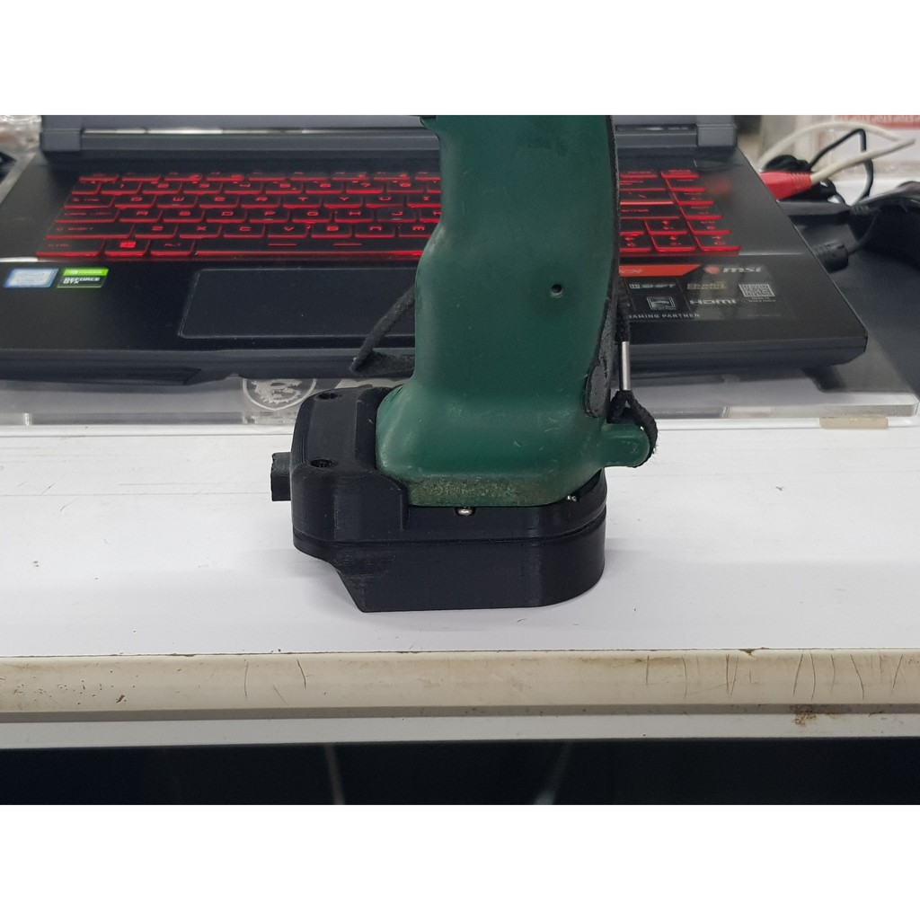 Đế chuyển pin Makita trượt cho máy Hitachi chọt 12v