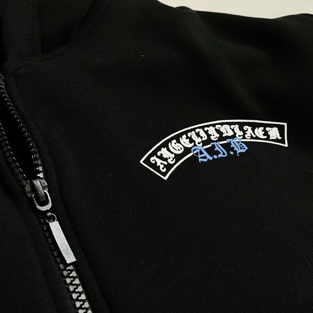 Áo Khoác Nỉ Nam Nữ Dây Khóa Kéo Màu Đen Form Rộng In Chữ Có Nón Lớn Mặc Đẹp che Nắng Tốt NEW UNISEX