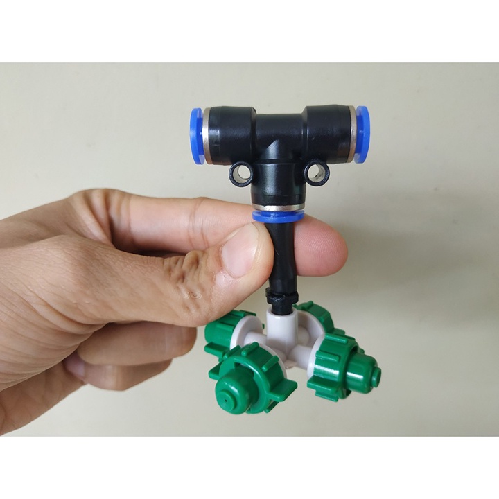 Béc phun sương tưới cây 4 hướng xanh , béc tưới phun sương