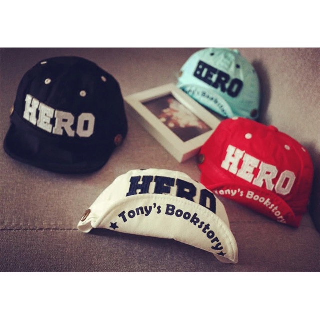 Mũ bé trai chữ Hero