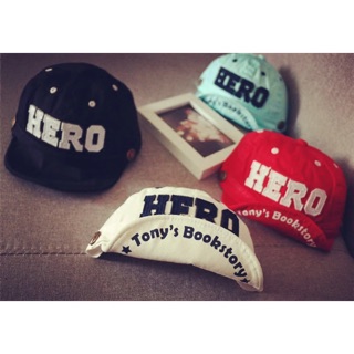 Mũ bé trai chữ Hero