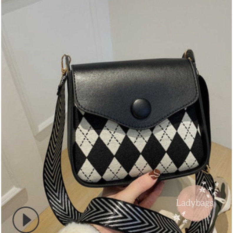 Túi xách dáng vuông da mềm Túi kẻ hình thoi mẫu mới 2022 HN013