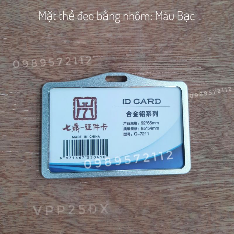 Mặt thẻ đeo bằng nhôm.Bao đựng thẻ nhân viên.