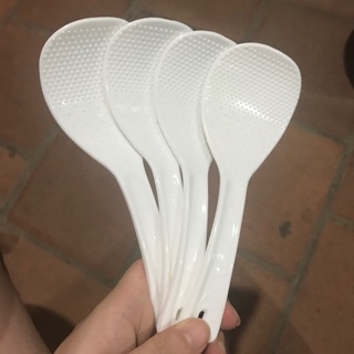 Muôi múc cơm nhựa sần (xới cơm)