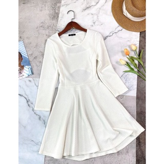 Đầm mini trắng Timing dáng xòe A